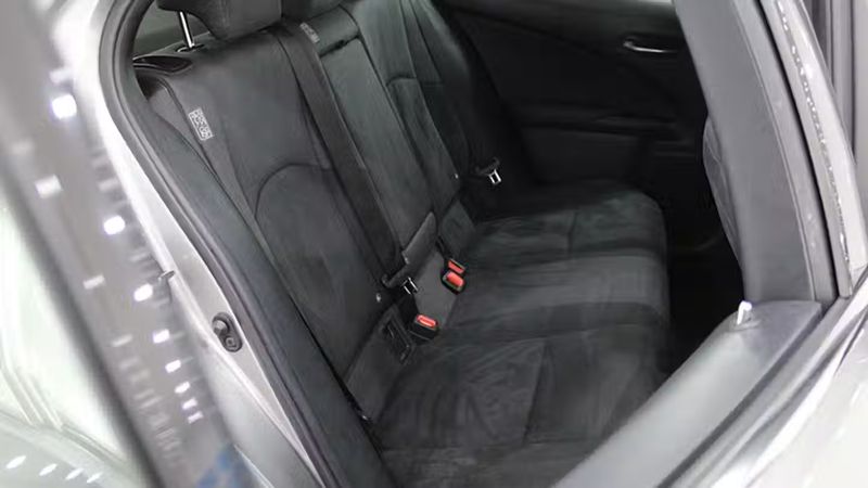 Lexus UX • 2021 • 79,916 km 11