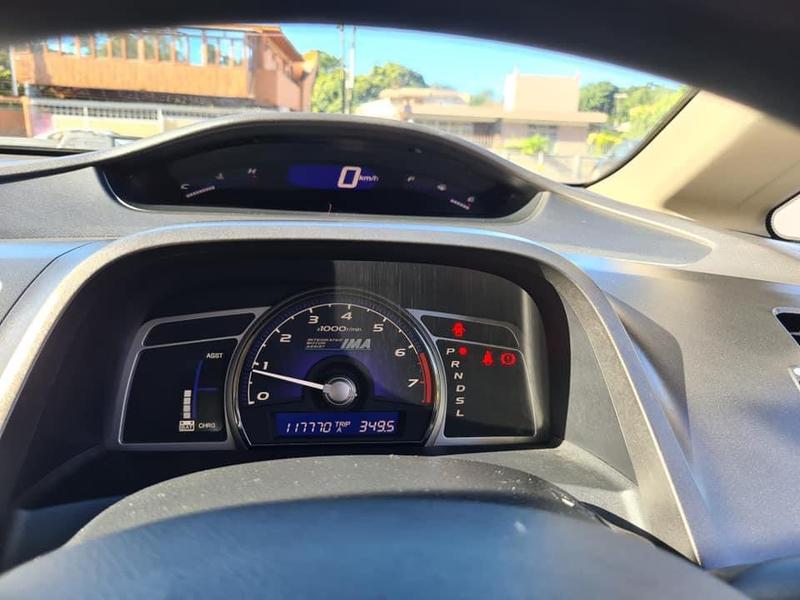 Honda Civic • 2009 • 200,000 km 8