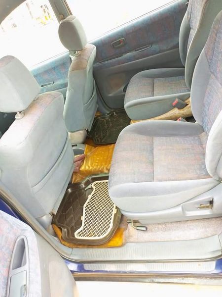 Toyota Picnic • 1999 • 125,000 km 7