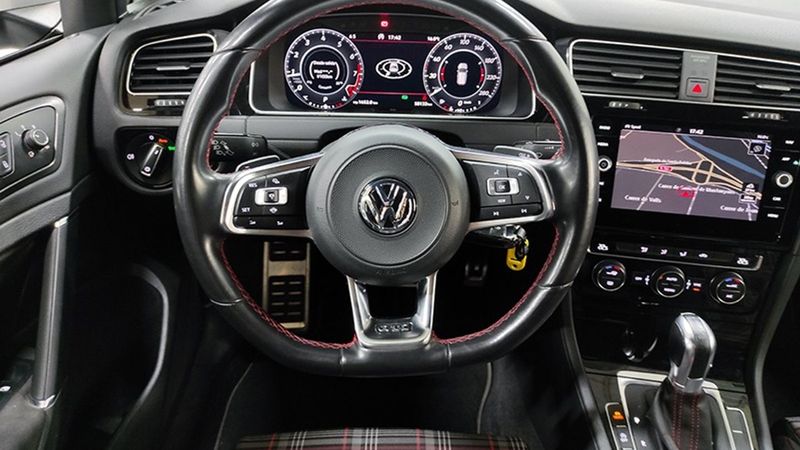 Volkswagen Golf • 2019 • 58,133 km 5