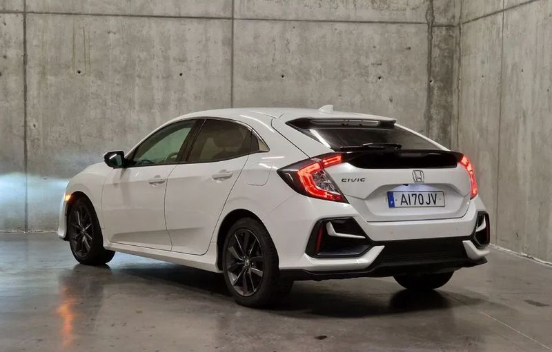 Honda Civic • 2021 • 45,000 km 2