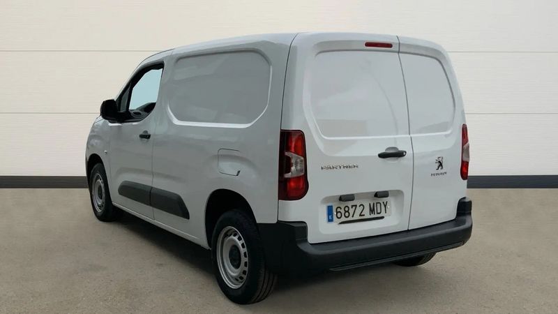 Peugeot 108 • 2023 • 23,000 km 5