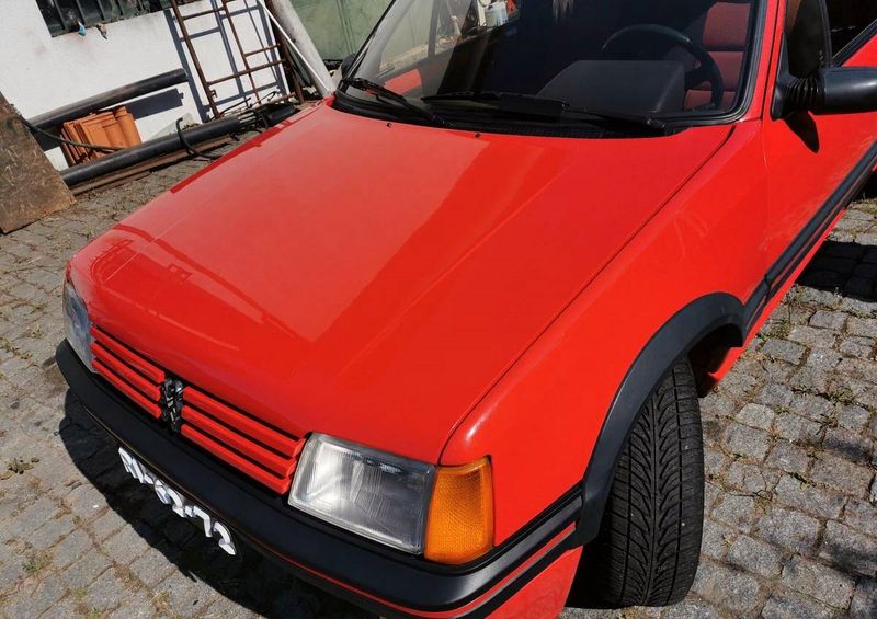 Peugeot 205 • 1988 • 40,140 km 1