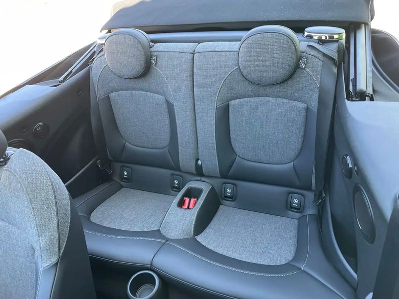 MINI Cooper Cabrio • 2023 • 18,000 km 11