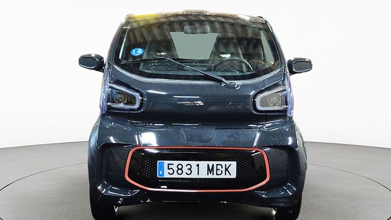 Smart EQ fortwo • 2022 • 12,339 km 6