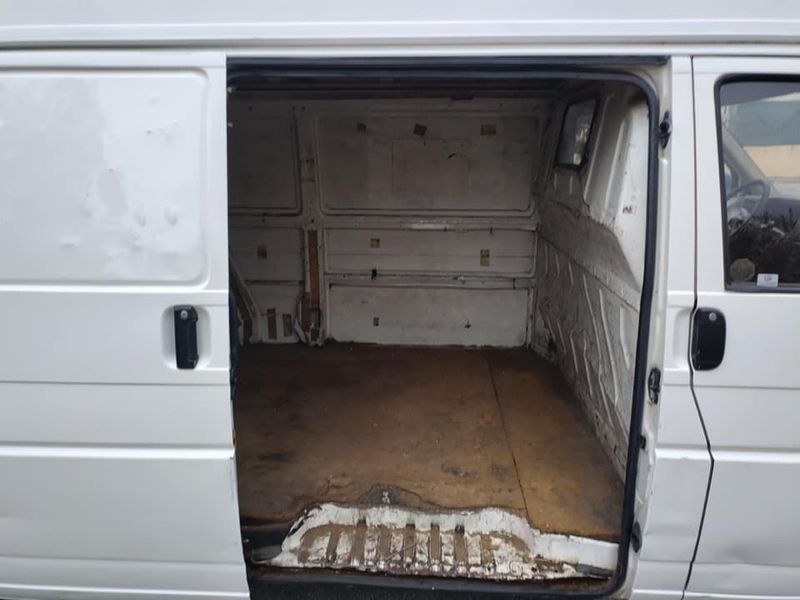 Volkswagen T4 • 1999 • 50,000 km 5