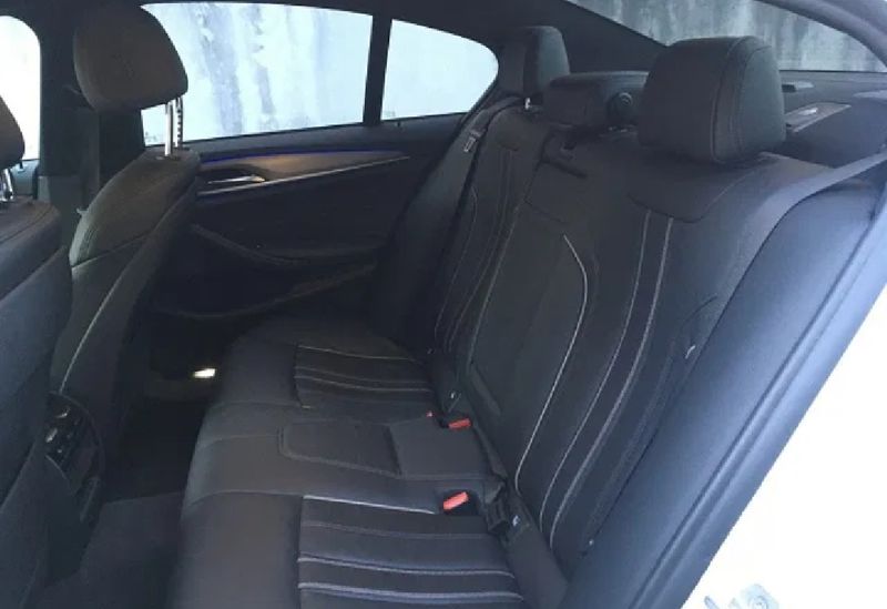 BMW 520D • 2018 • 47,620 km 3