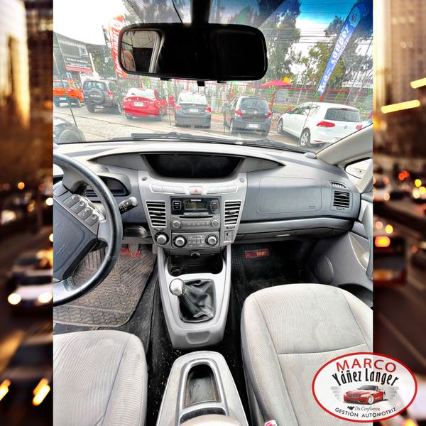 Ssangyong Stavic • 2015 • 130,000 km 7