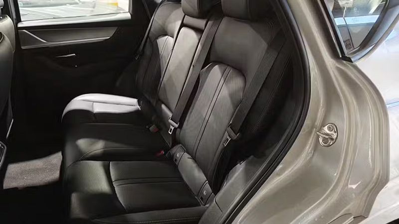 Mazda CX-30 • 2023 • 19,842 km 11