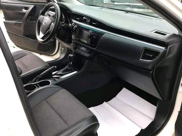 Toyota Corolla • 2018 • 50,000 km 2