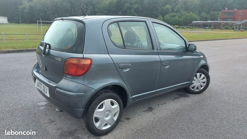 Toyota Auris • 2005 • 180,000 km 1