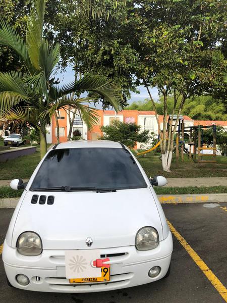 Renault Twingo • 2008 • 1,930,000 km 5