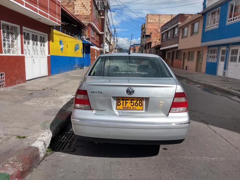 Volkswagen Jetta • 2006 • 122,000 km 1