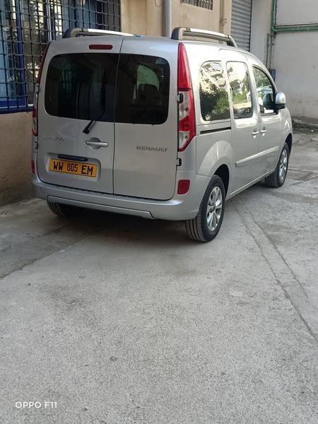Renault Kangoo • 2021 • 123 km 2