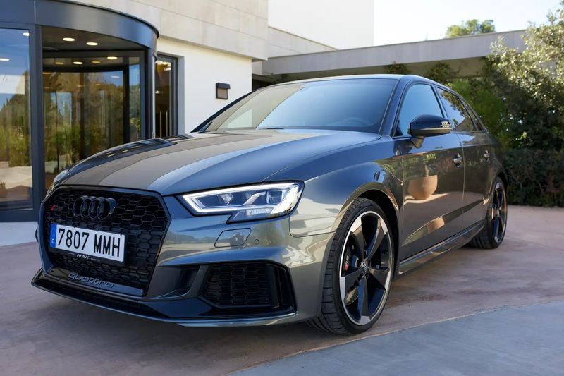 Audi RS 3 • 2019 • 27,750 km 1