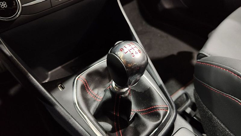 Ford Fiesta • 2022 • 25,694 km 5