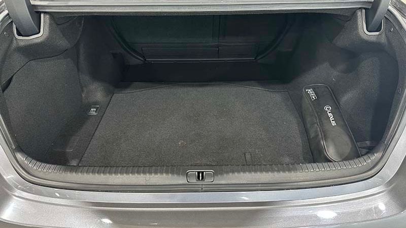 Lexus RC • 2019 • 40,203 km 12