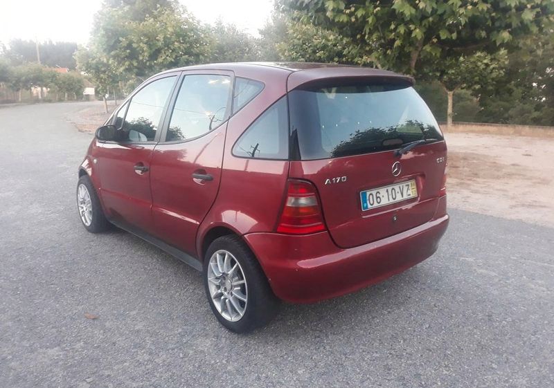 Mercedes-Benz 200 D • 1999 • 250,000 km 2