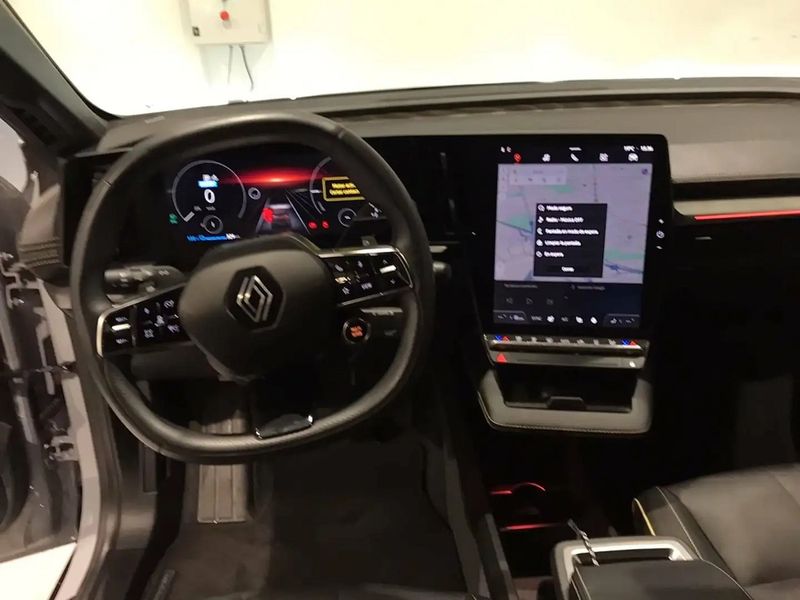 Renault Mégane • 2023 • 12,222 km 3