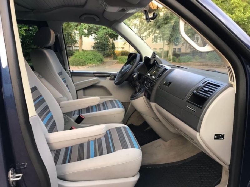 Volkswagen T5 • 2010 • 167,000 km 9