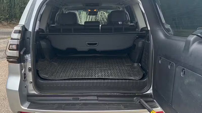 Toyota Land Cruiser • 2021 • 28,124 km 6