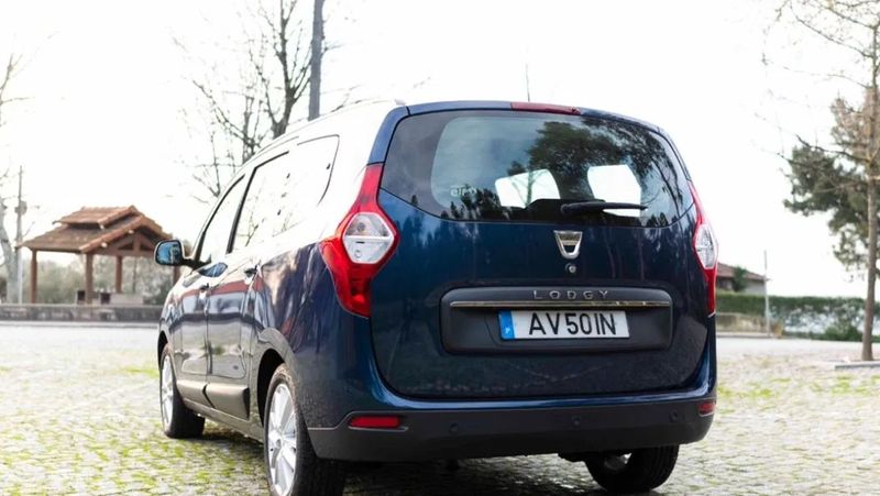 Dacia Logan • 2018 • 153,000 km 2