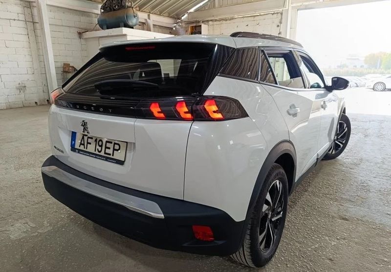 Peugeot 2008 • 2021 • 79,991 km 2
