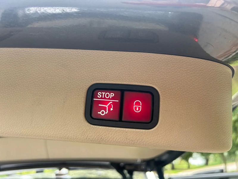 Mercedes-Benz GL-Class • 2015 • 115,000 km 13