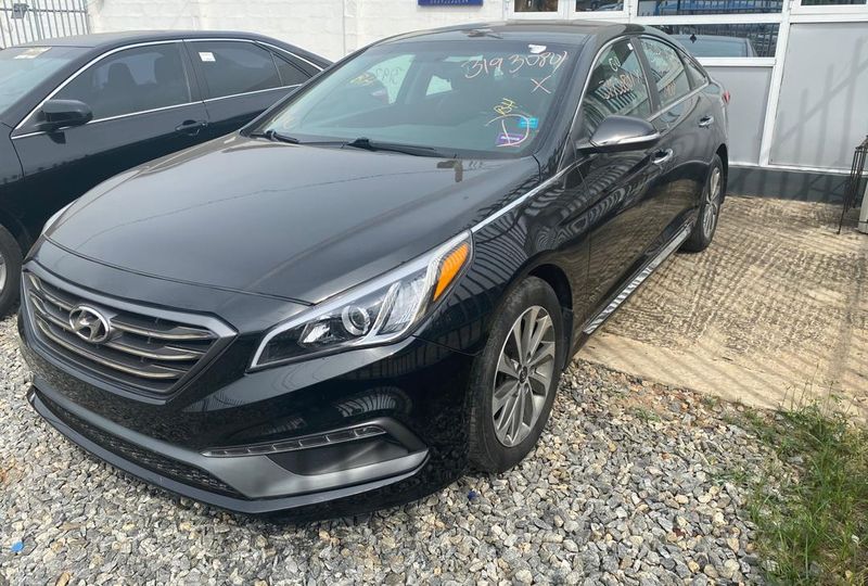 Hyundai Sonata • 2015 • 21 km 1