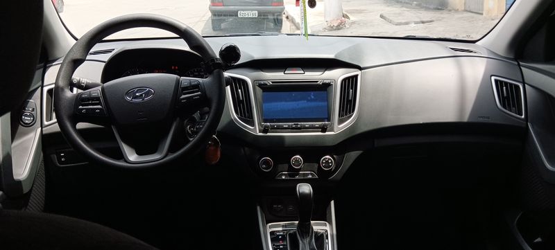 Hyundai Creta • 2021 • 33,000 km 12