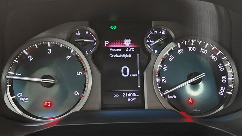 Toyota Land Cruiser • 2022 • 21,400 km 19