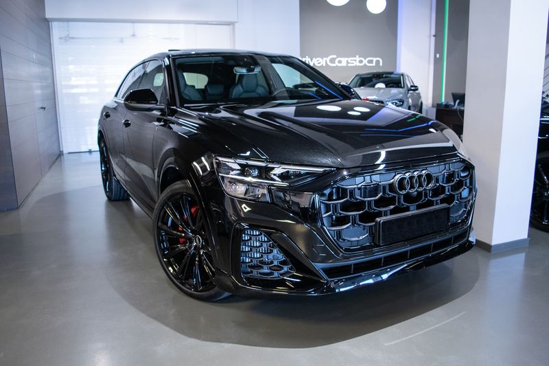 Audi SQ8 • 2024 • 900 km 1