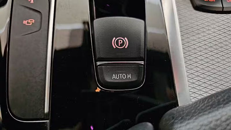 BMW 5 Series • 2017 • 110,173 km 34