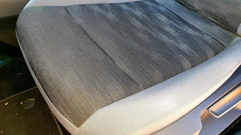 Volkswagen ID.4 • 2022 • 25,800 km 13