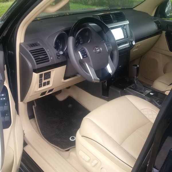 Toyota Land Cruiser • 2017 • 34 km 3