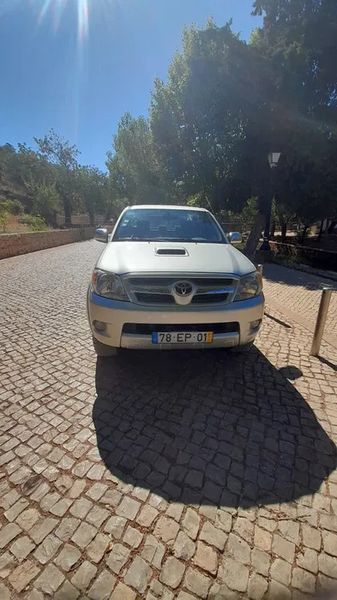 Toyota Hilux • 2007 • 213,000 km 1