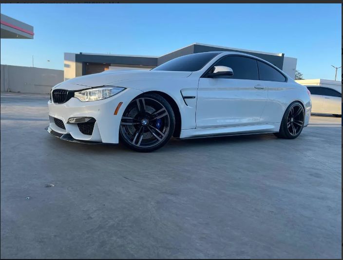 BMW M4 • 2015 • 89,000 km 1
