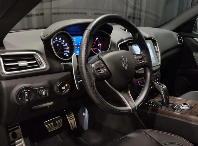 Maserati Ghibli • 2019 • 38,500 km 8