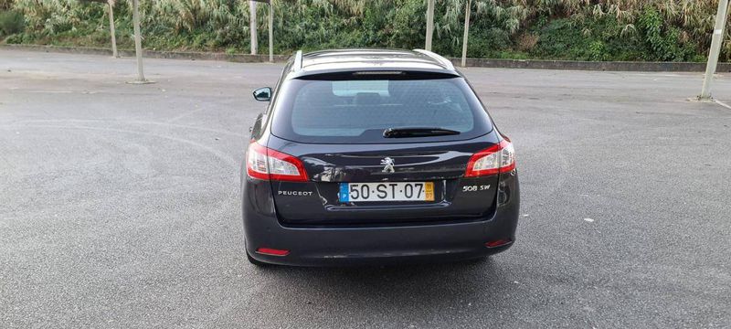 Peugeot 508 • 2011 • 230,000 km 2
