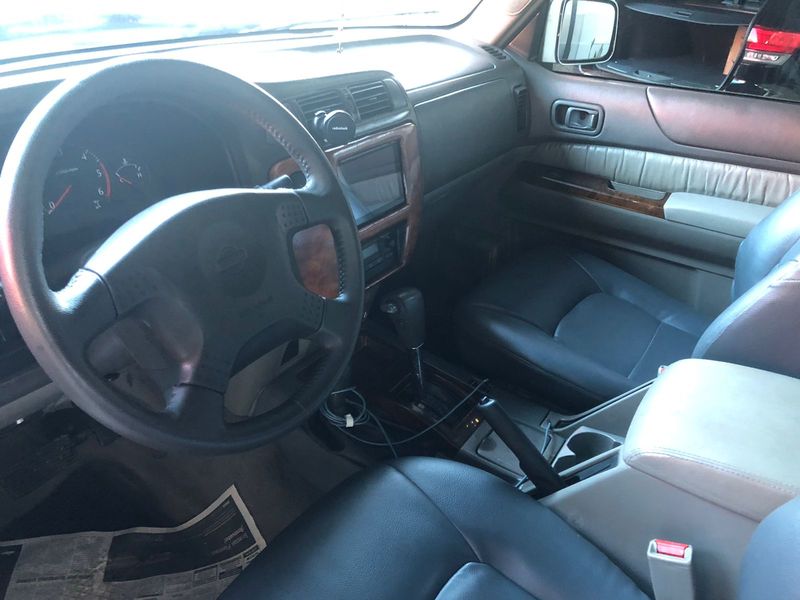 Nissan Patrol • 2001 • 165,000 km 6