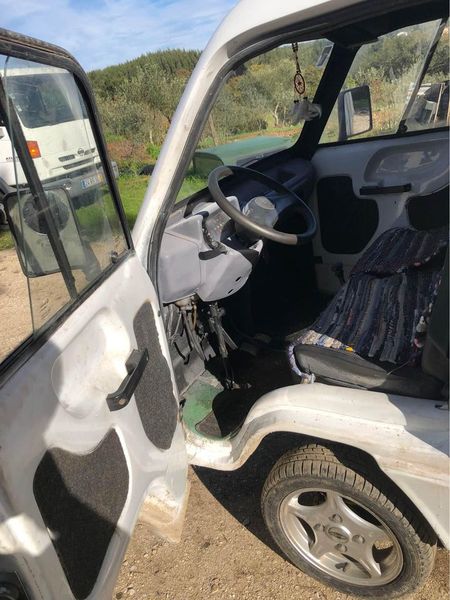 Daihatsu Delta • 2001 • 97,000 km 4