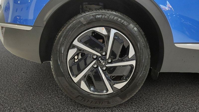 Kia Sportage • 2024 • 7,364 km 15