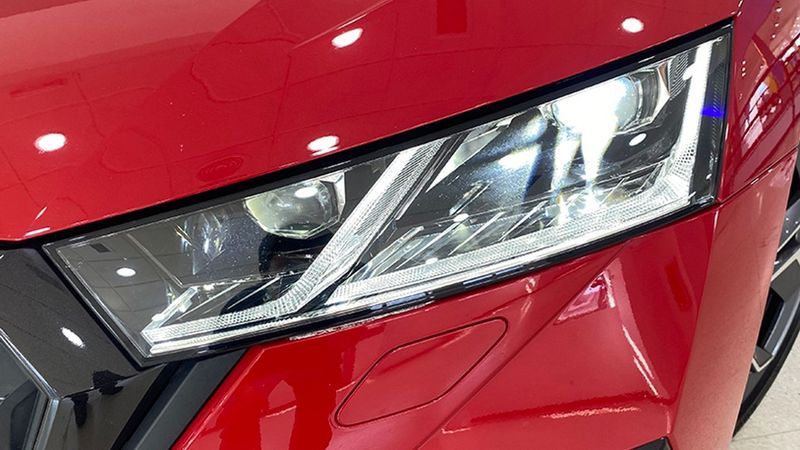 Škoda Octavia • 2022 • 42,297 km 11