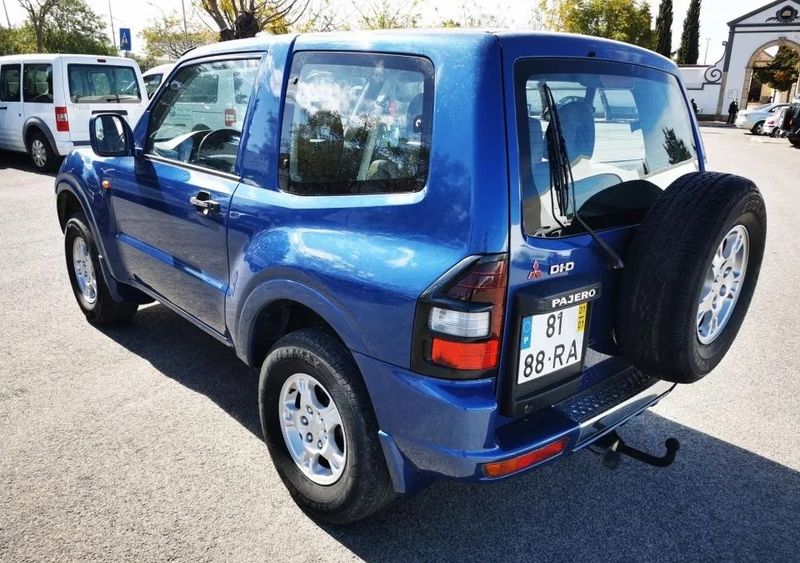 Mitsubishi Pajero • 2001 • 190,000 km 5