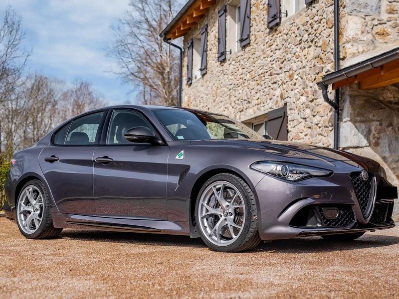 Alfa Romeo Giulia • 2020 • 36,500 km 1