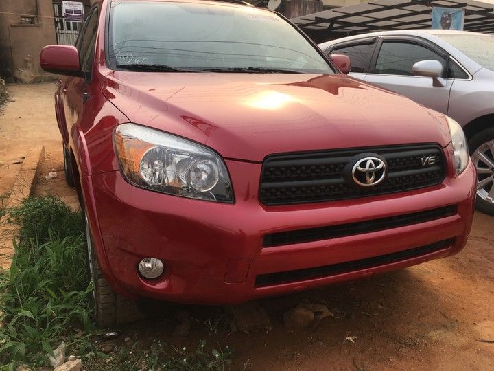 Toyota RAV4 • 2013 • 24 km 2