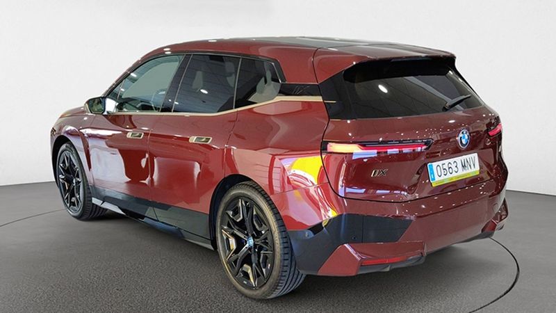 BMW i3 • 2023 • 20,270 km 11