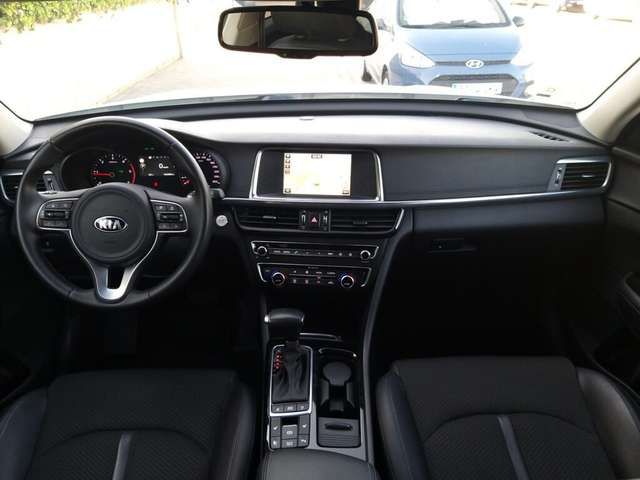 Kia Optima • 2017 • 159,000 km 5