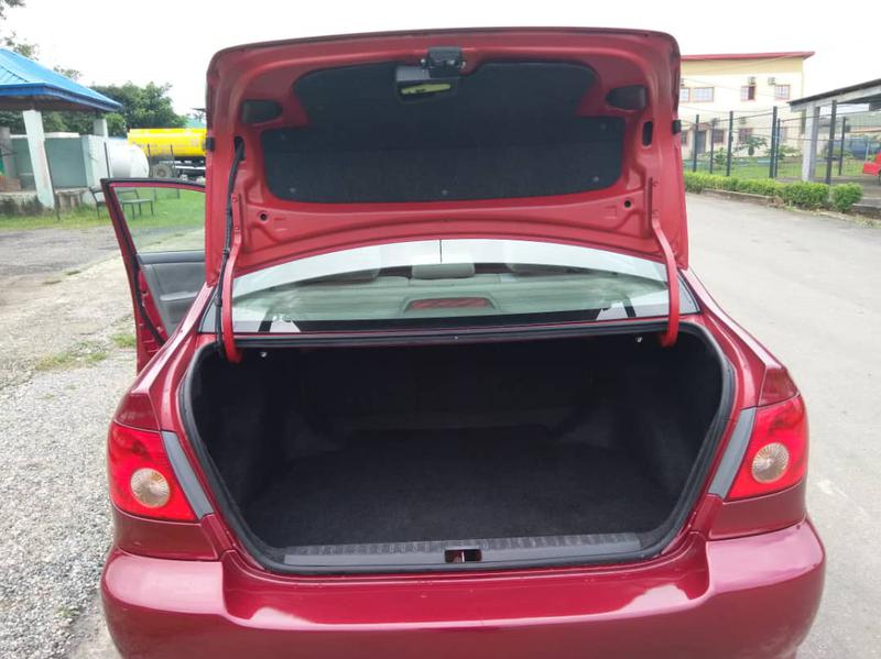 Toyota Corolla • 2005 • 105 km 2