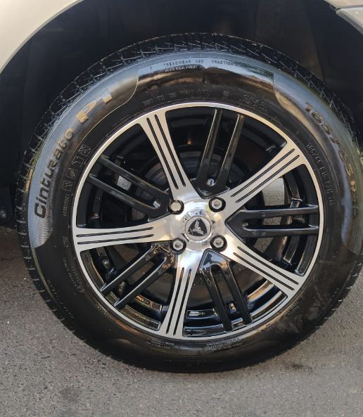 Renault Logan • 2020 • 3,000 km 7